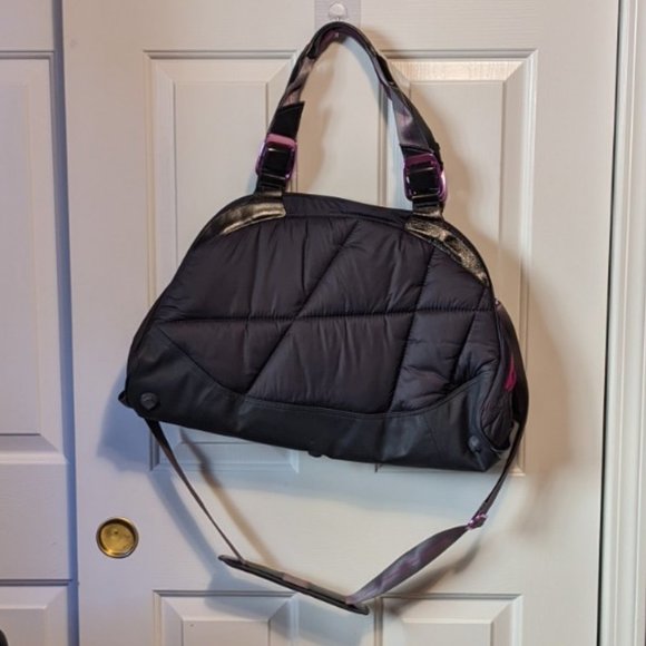Nike Quilted Monika Club Gym Bag - Picture 1 of 7